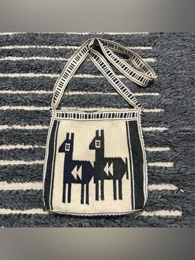 Vintage Handmade Peruvian Alpaca Wool Crossbody Bag Llama Design Boho